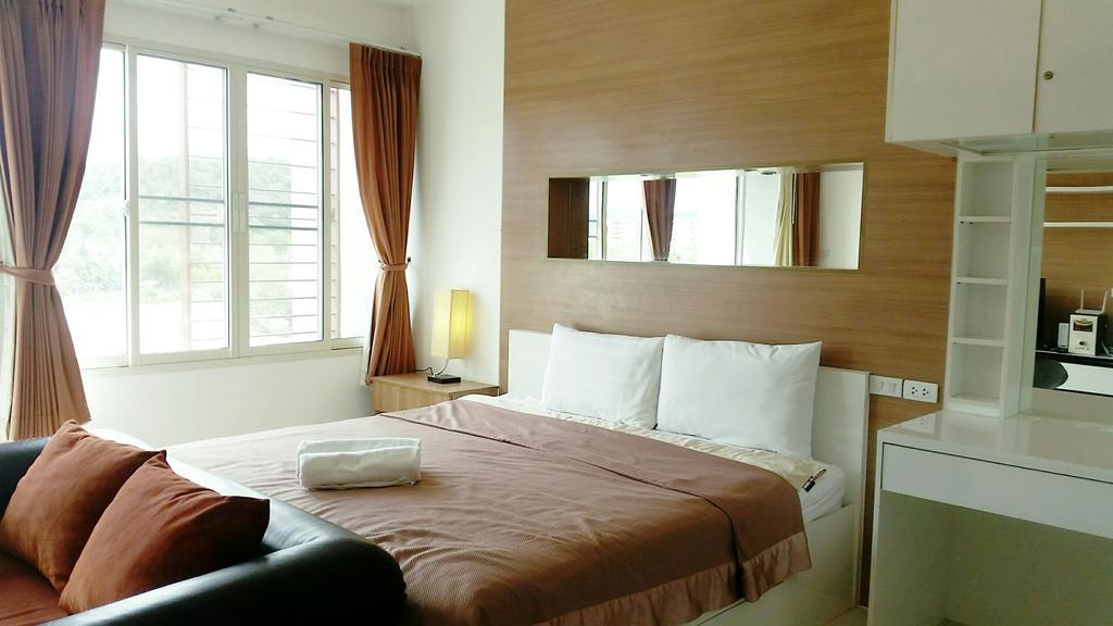 The Seacraze Hua-Hin By Montri C. Apartment Hua Hin Bagian luar foto