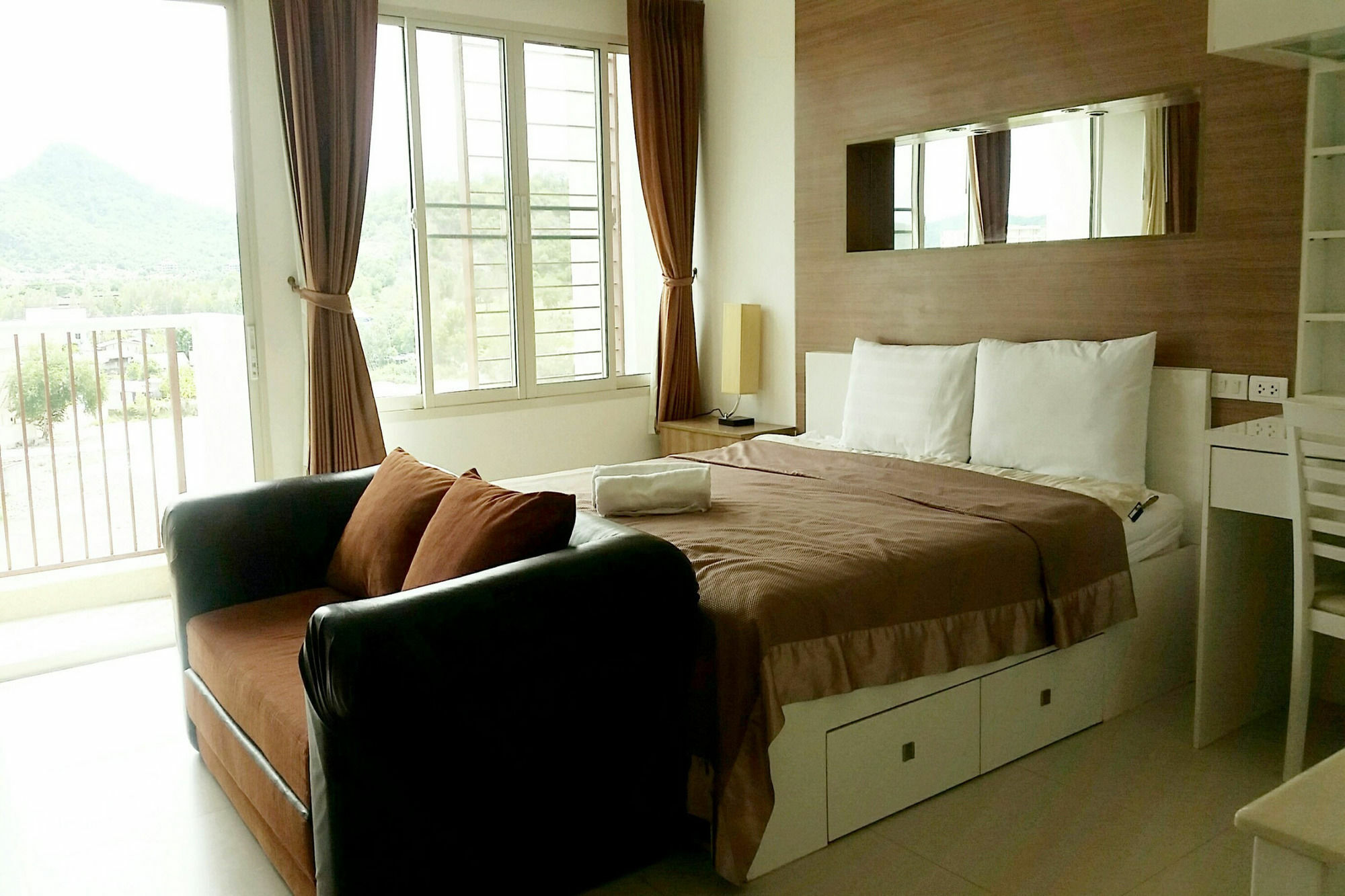 The Seacraze Hua-Hin By Montri C. Apartment Hua Hin Bagian luar foto